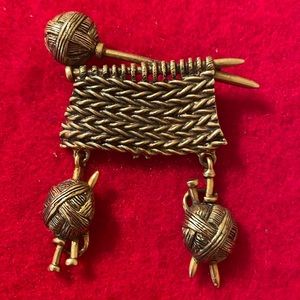 Rare Find-Vintage Danecraft Knitting Needles and Yarn Brooch Pin- 1 3/4”x 2 3/4”